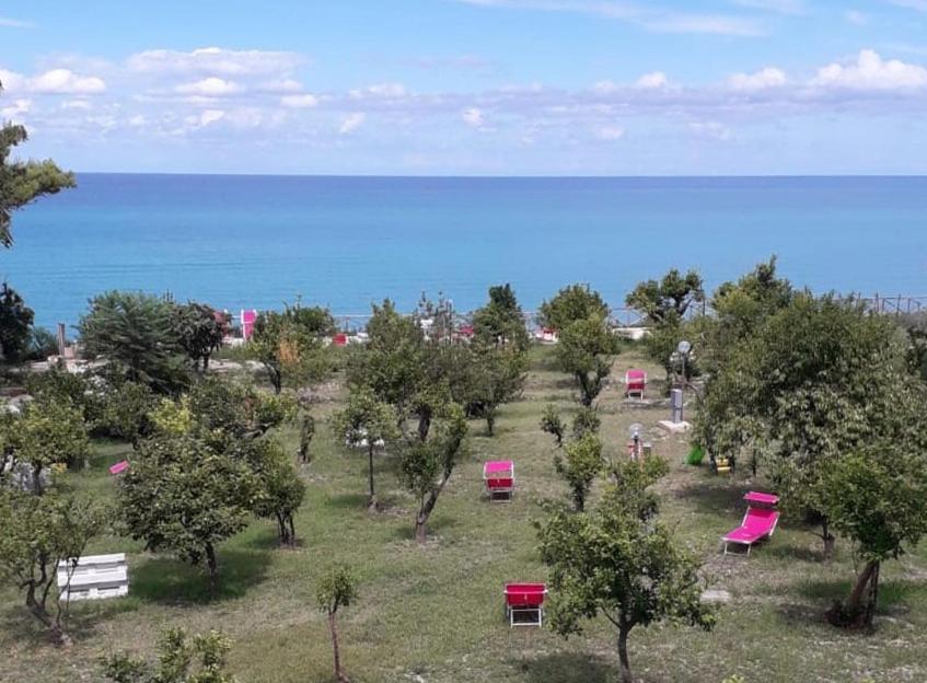 Frontemare Hotel Village & Ristorante Rodi Garganico Kültér fotó