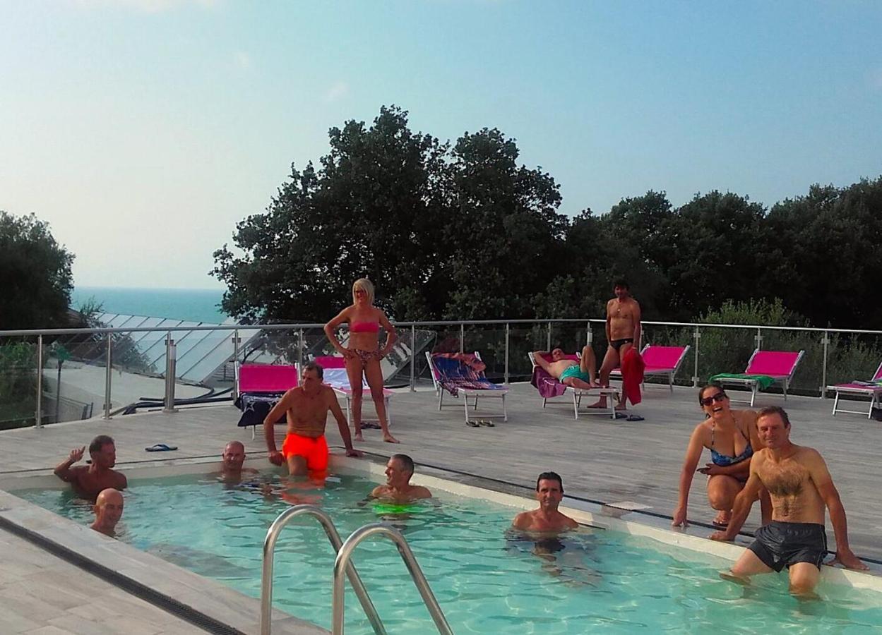 Frontemare Hotel Village & Ristorante Rodi Garganico Kültér fotó