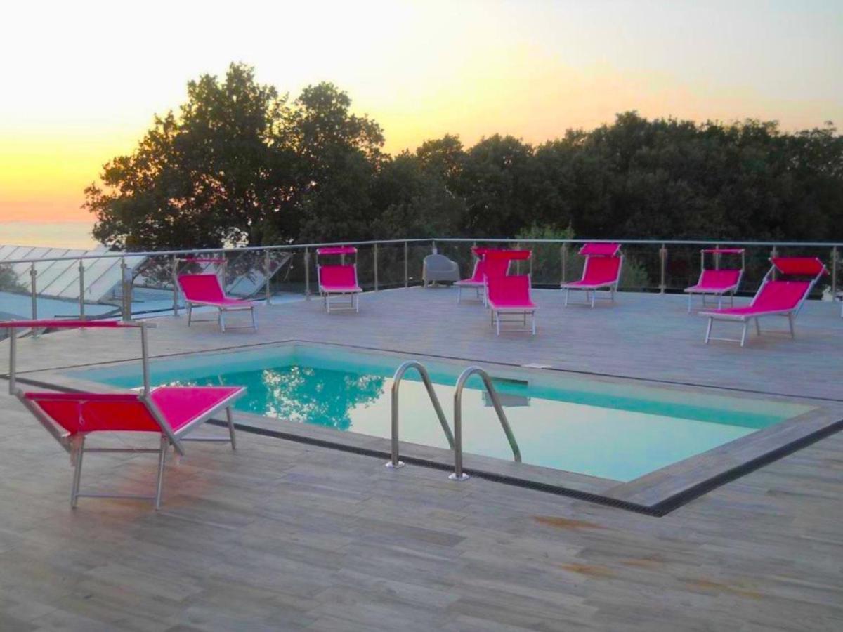 Frontemare Hotel Village & Ristorante Rodi Garganico Kültér fotó