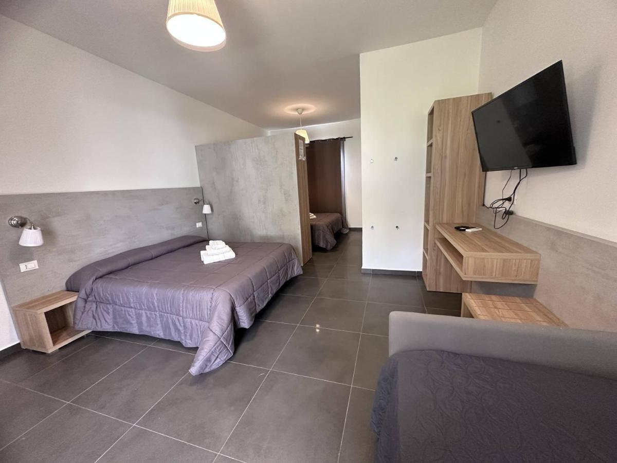 Frontemare Hotel Village & Ristorante Rodi Garganico Kültér fotó