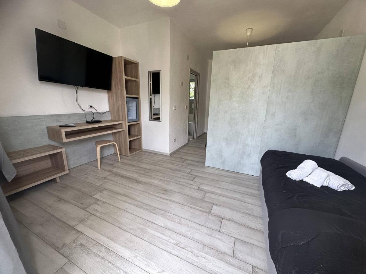 Frontemare Hotel Village & Ristorante Rodi Garganico Kültér fotó